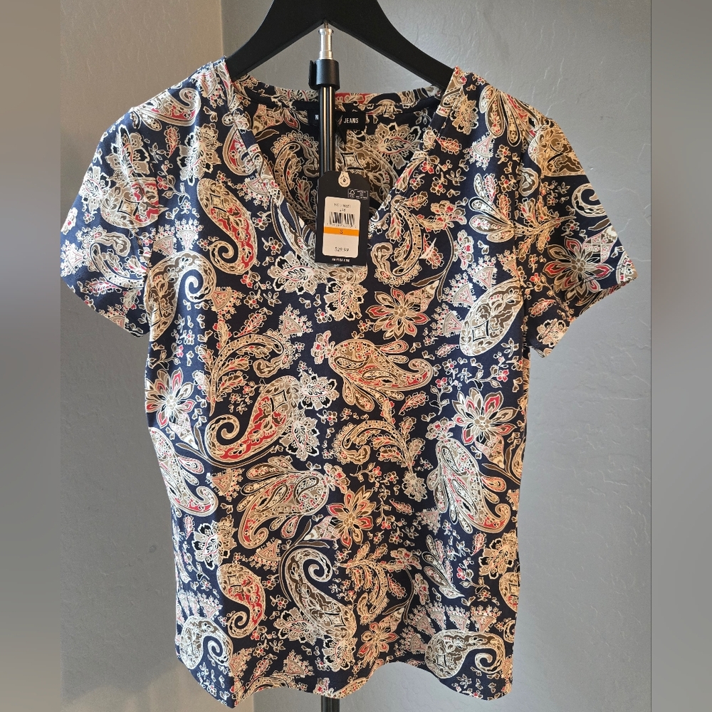 Paisley-Print V-Neck T-Shirt Size S-NWT Nautica JeansWomen's